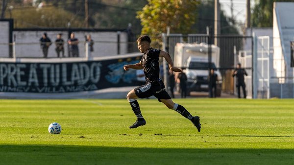 What Innovative Techniques Can Revitalize Traditional UK Dishes?